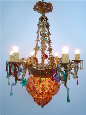 Lámpara de color Trianon. Altura 70 cm. Bronce y flores de cristal - Candelabros