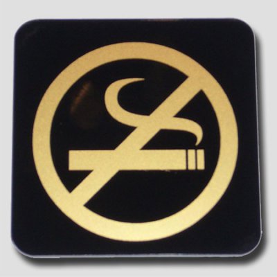 Negro y oro no fumadores placa