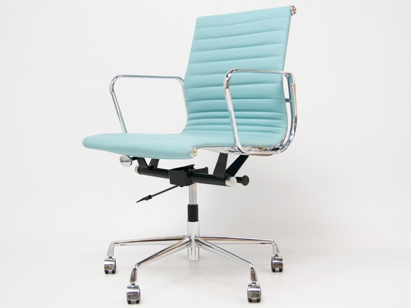 Silla Eames Alu EA117 - Azul cielo