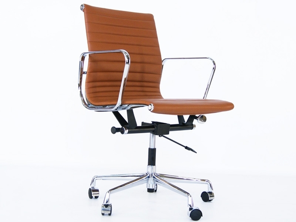 Silla Eames Alu EA117 - Caramelo