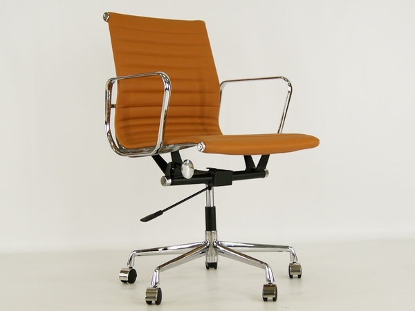 Silla Eames Alu EA117 - Habana